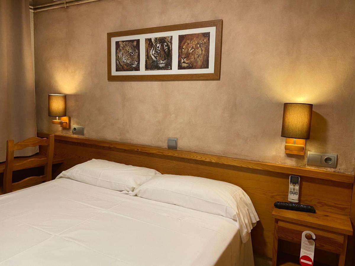 Hostal Galicia การ์เดเดว ภายนอก รูปภาพ
