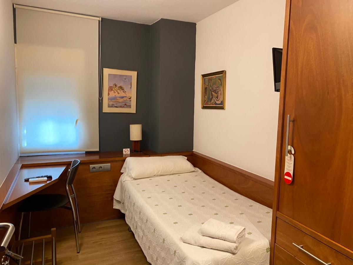 Hostal Galicia การ์เดเดว ภายนอก รูปภาพ