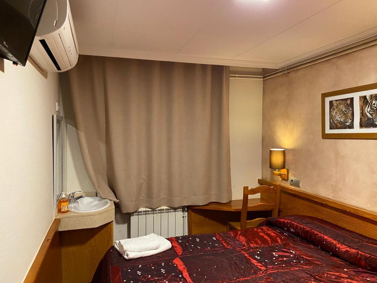 Hostal Galicia การ์เดเดว ภายนอก รูปภาพ