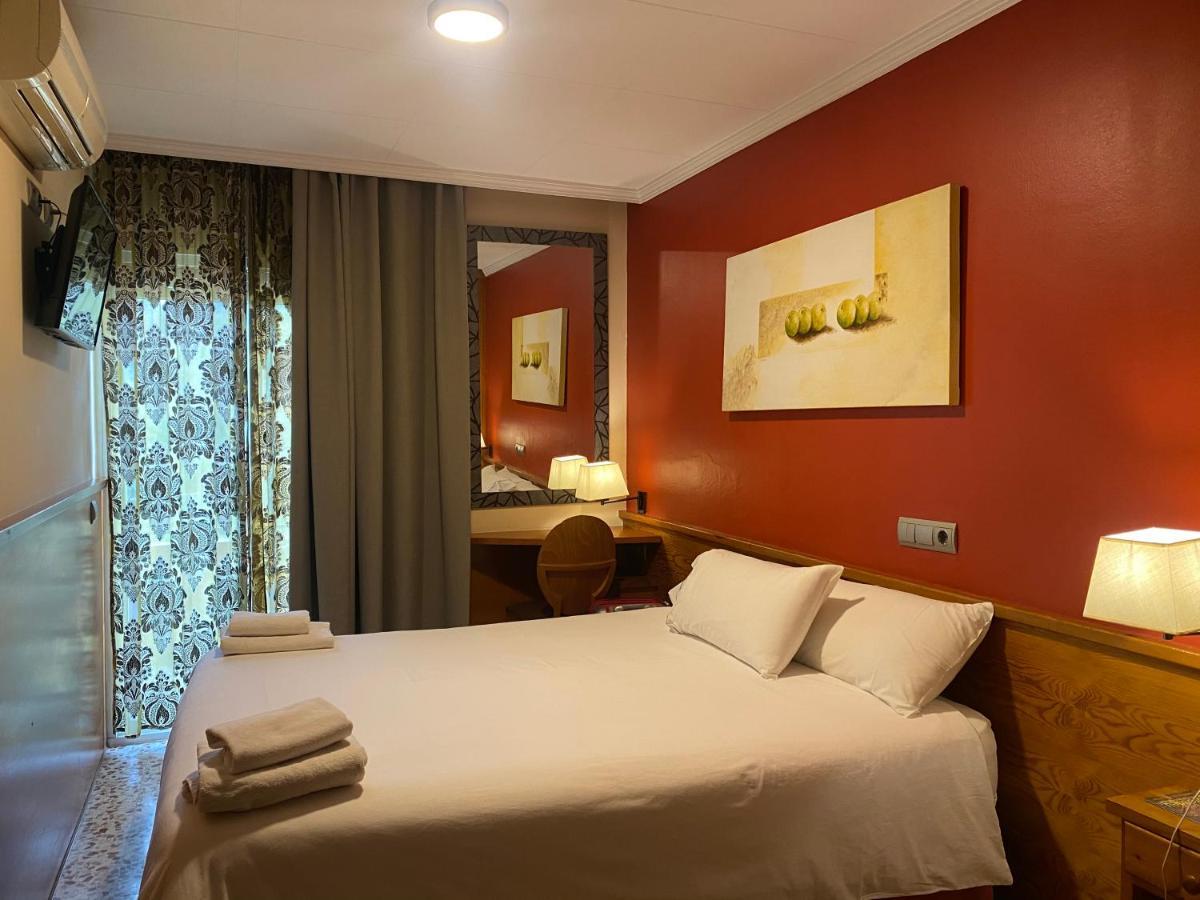 Hostal Galicia การ์เดเดว ภายนอก รูปภาพ